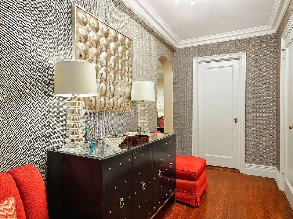 1st image of 225 E 73rd St #1E