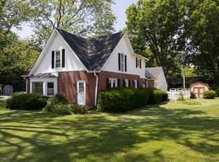 980 W Poplar St, Zionsville, IN