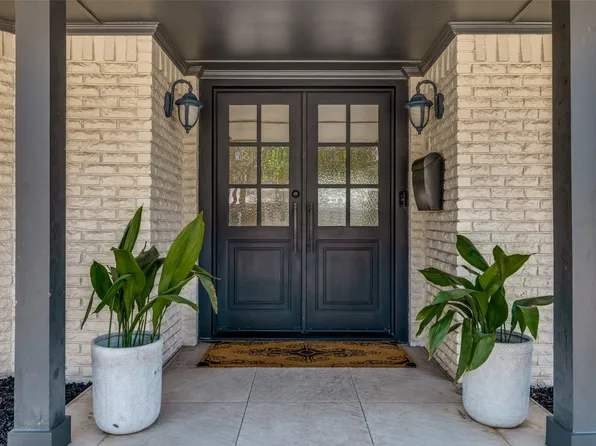 4558 Shady Hill Dr, Dallas, TX 75229