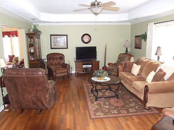 3rd image of 13746 Sassafras Cir