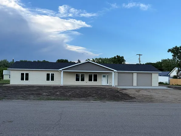 202 3rd Ave W, Mobridge, SD 57601