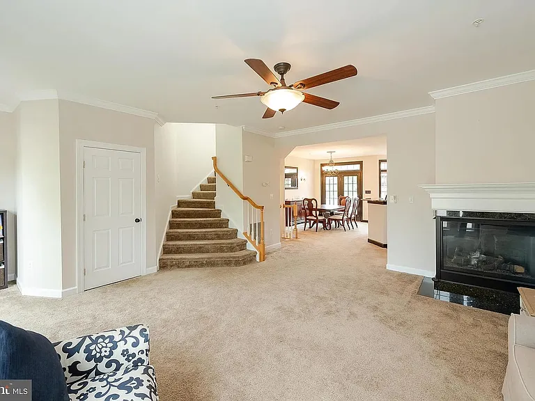 10655 Hillingdon Rd — Photo 4