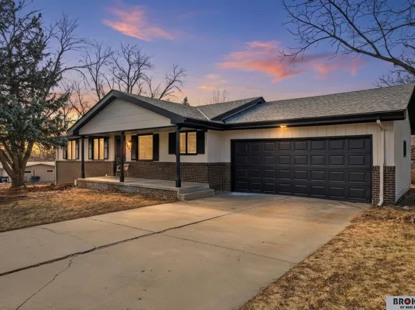5341 Salt Valley Vw, Lincoln, NE 68512