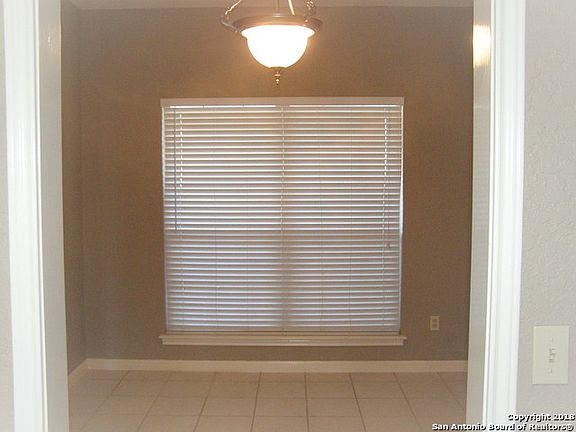 5th image of 142 Shannon Ridge Dr