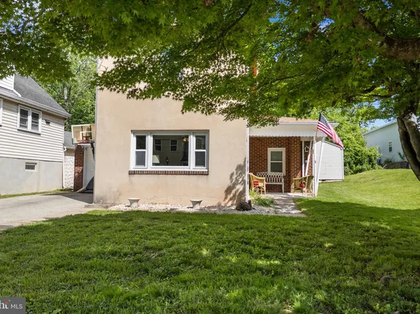 117 Hillside Ave, Trooper, PA 19403