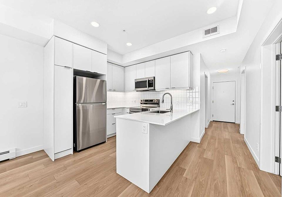 1st image of 8500 N 19th Ave SE #1310
