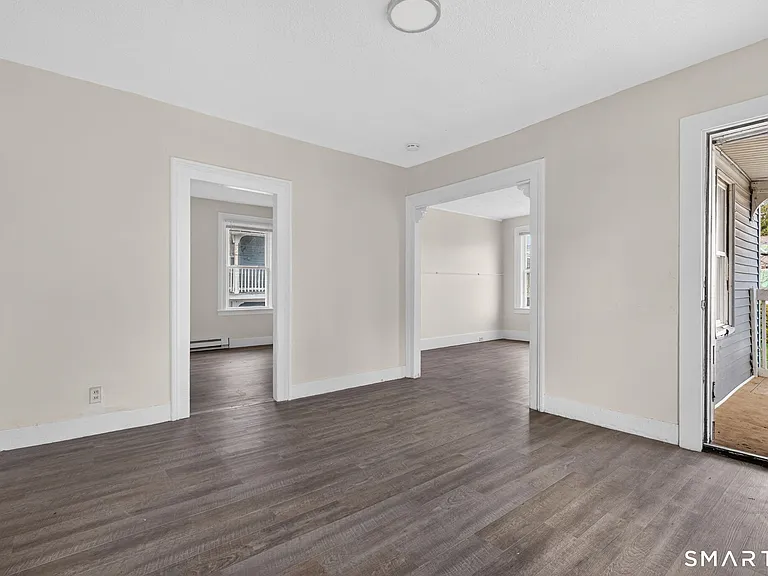 27 Beacon St #3 — Photo 6