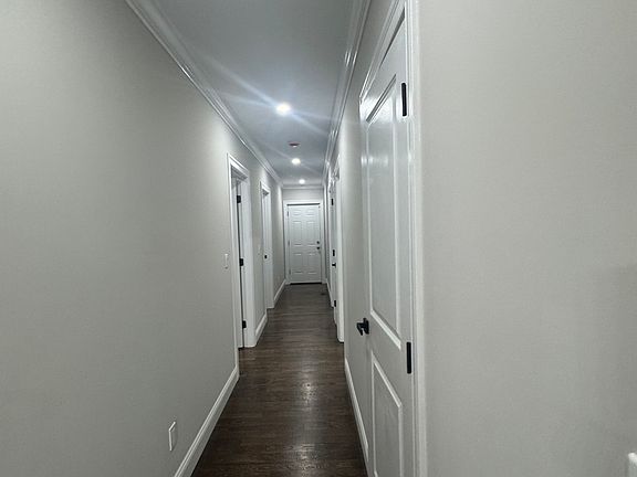 4th image of 279 Harriet St