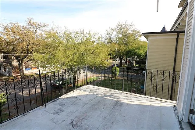 3 bed, 2.0 bath, 1800 sqft, $2,500 — Photo 3