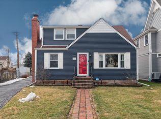 1030 S Swain Ave, Elmhurst, IL 60126