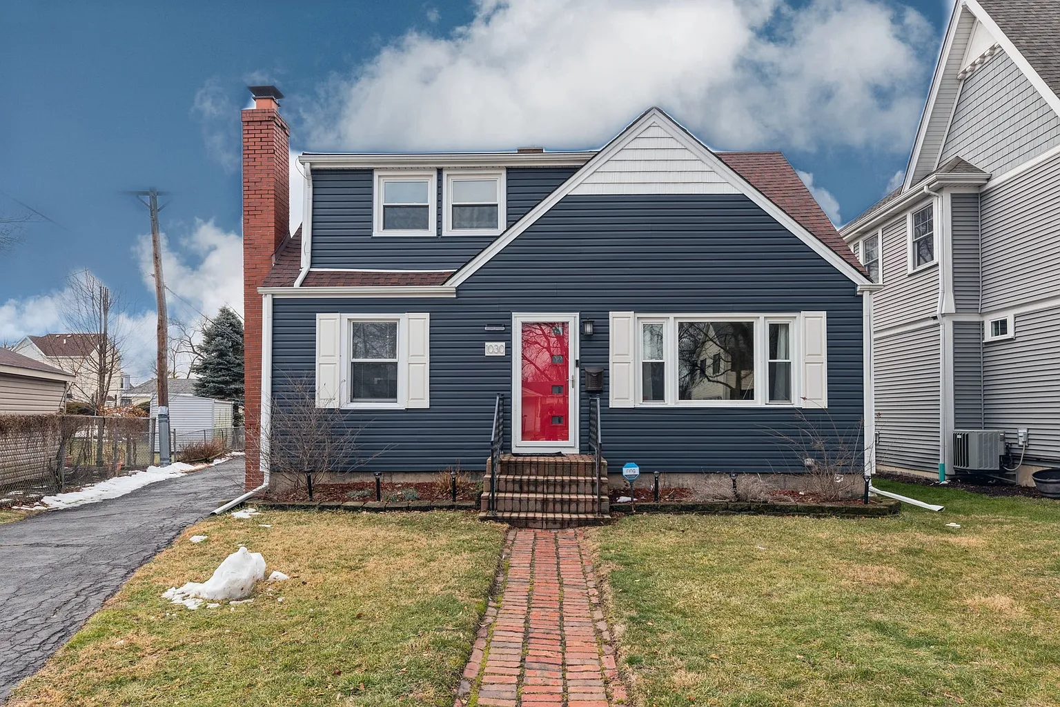 1030 S Swain Ave photo 1