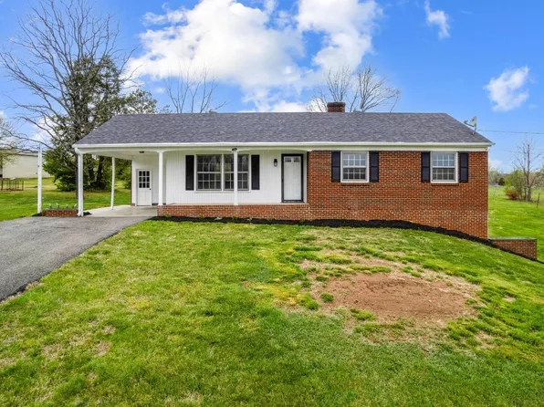171 Peach St, Appomattox, VA 24522