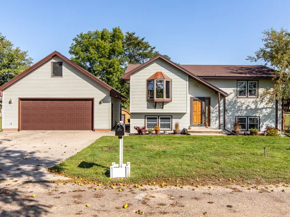 309 SW 4th St, Panora, IA 50216