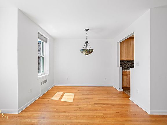 4th image of 601 Kappock St APT 6M
