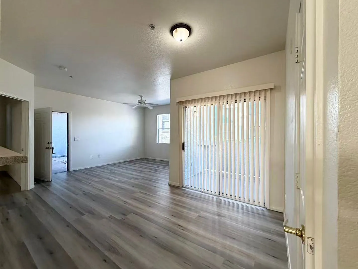 Sweet condo on the first leve — Photo 4