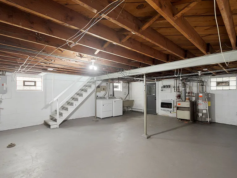 826 Miller Ave — Photo 23