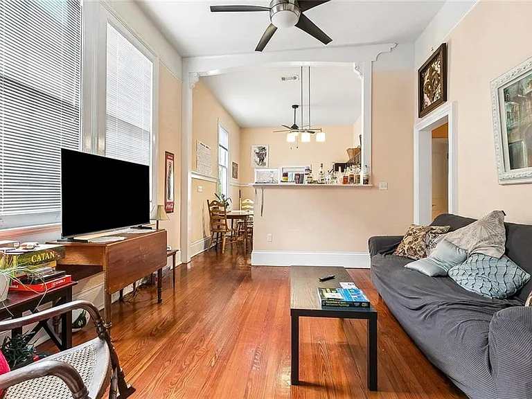 2101 S Carrollton Ave — Photo 3