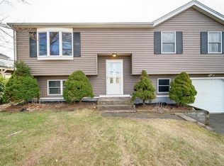 596 Main St, Meriden, CT 06451