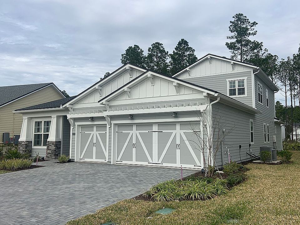 2nd image of 225 Pine Haven Dr
