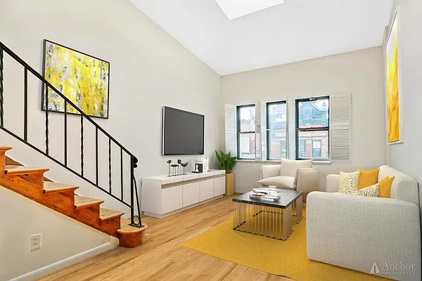 Rented by Anchor Associates | media 34