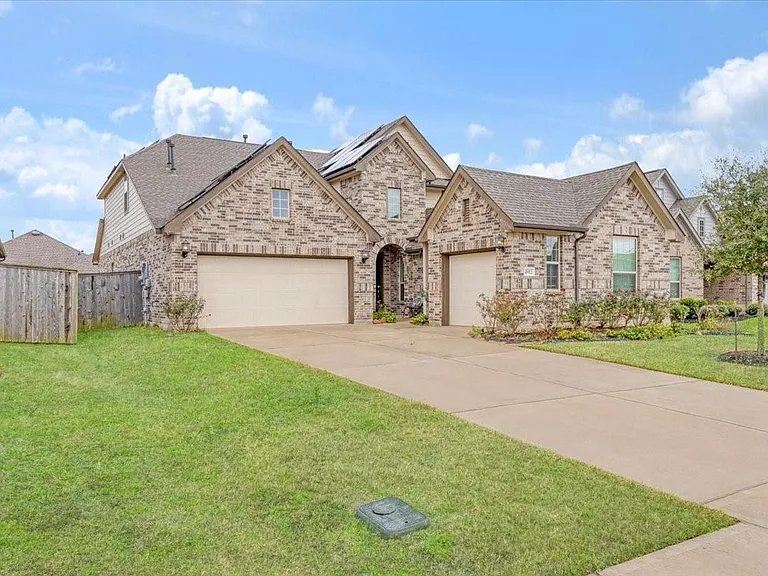 4912 Overland Hollow Dr — Photo 1