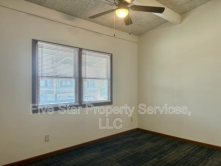 1025 S 5th St — Photo 6