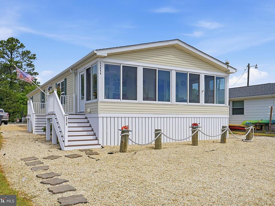 1st image of 35688 E Harbor Dr #53692