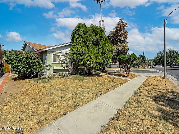 3rd image of 7455 Donna Ave