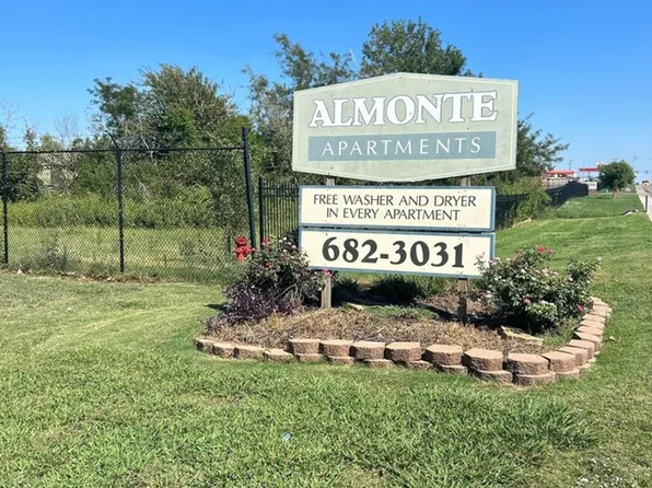Almonte Apartments