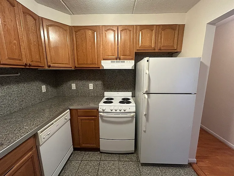 993 Massachusetts Ave #310 — Photo 5