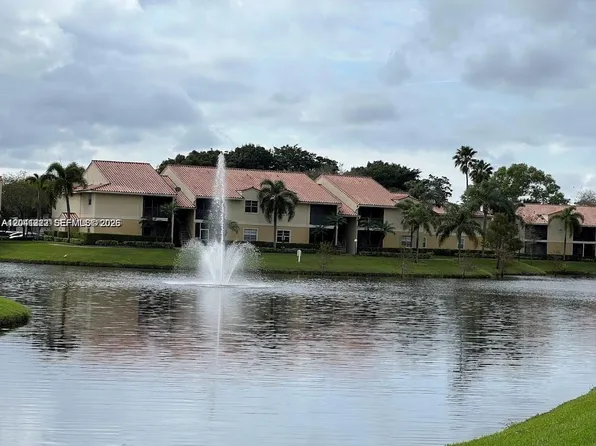 1227 SW 46th Ave APT 304, Pompano Beach, FL 33069