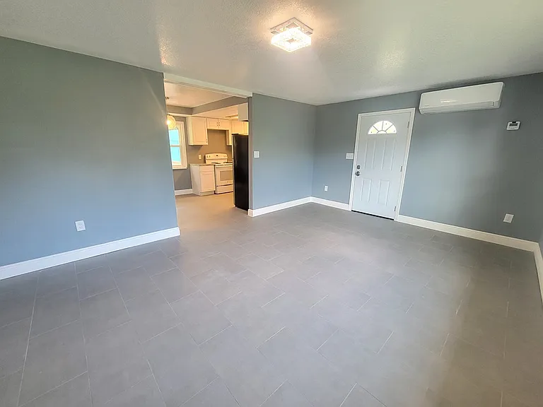 7222 Tropical Dr — Photo 11