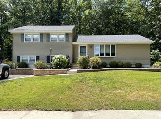 5 Windsor Rd, Gibbsboro, NJ 08026