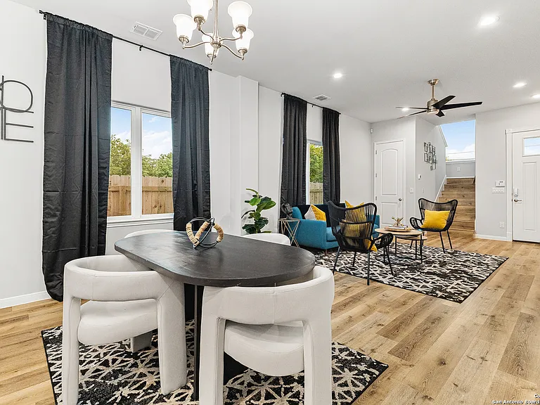 505 Linden Ave — Photo 10