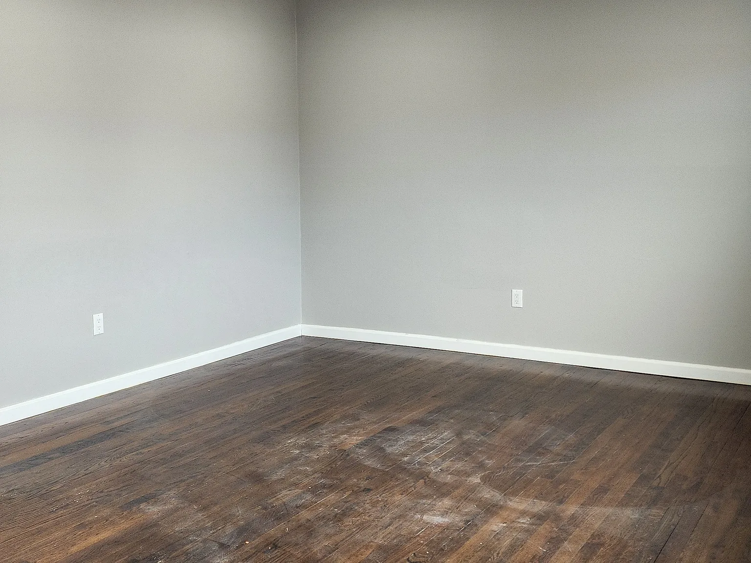 4 bed, $5,200 — Photo 3