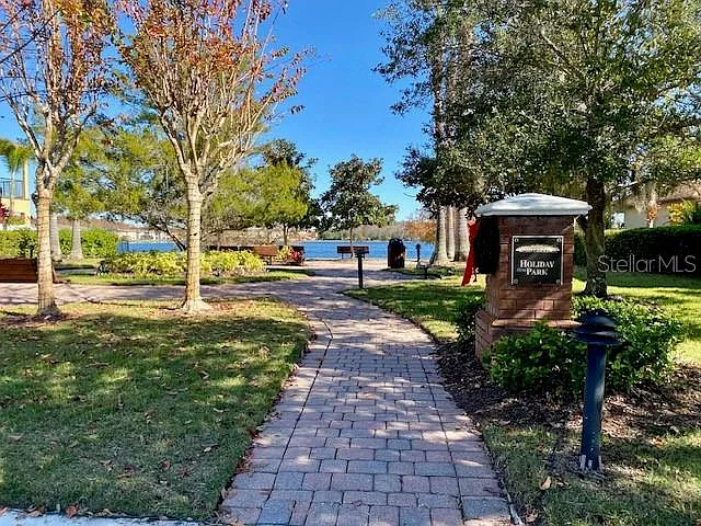 10429 Kristen Park Dr — Photo 28