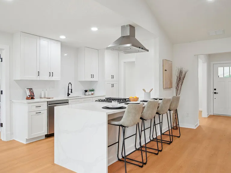 10219 W Rutland Vlg — Photo 11