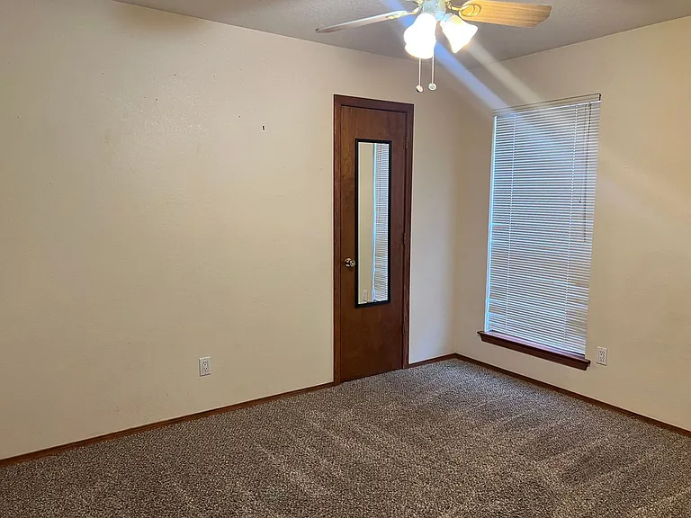 9304 Saguaro St NW — Photo 11