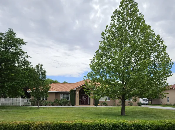 8320 Calle Petirrojo NW, Albuquerque, NM 87120