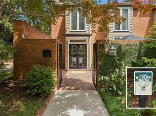 8 Willow Gln, Atlanta, GA 30342