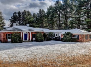 555 Holmes Rd, Pittsfield, MA 01201