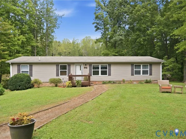 682 Piney Mountain Ln, Shipman, VA 22971