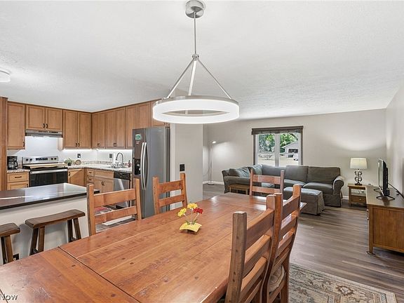 3rd image of 9893 Plum Brook Ln