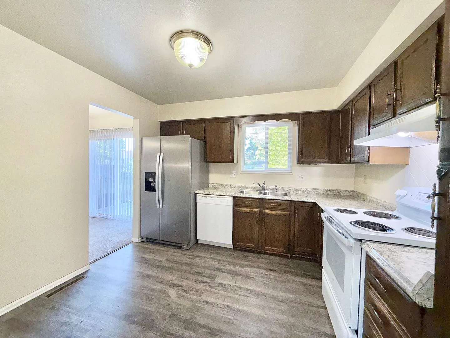 North-East Tri-Level Home! — Photo 4