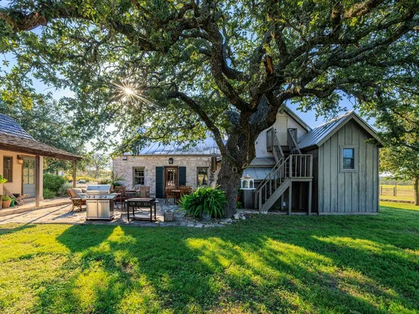 12215 W Fm 2093, Fredericksburg, TX 78624