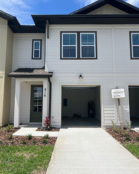 1st image of 722 LONGBOAT DRIVE