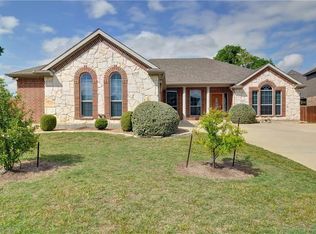 1305 Casino Ct, Midlothian, TX 76065