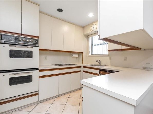 9 Everit Avenue #A10,11, Hewlett, NY 11557