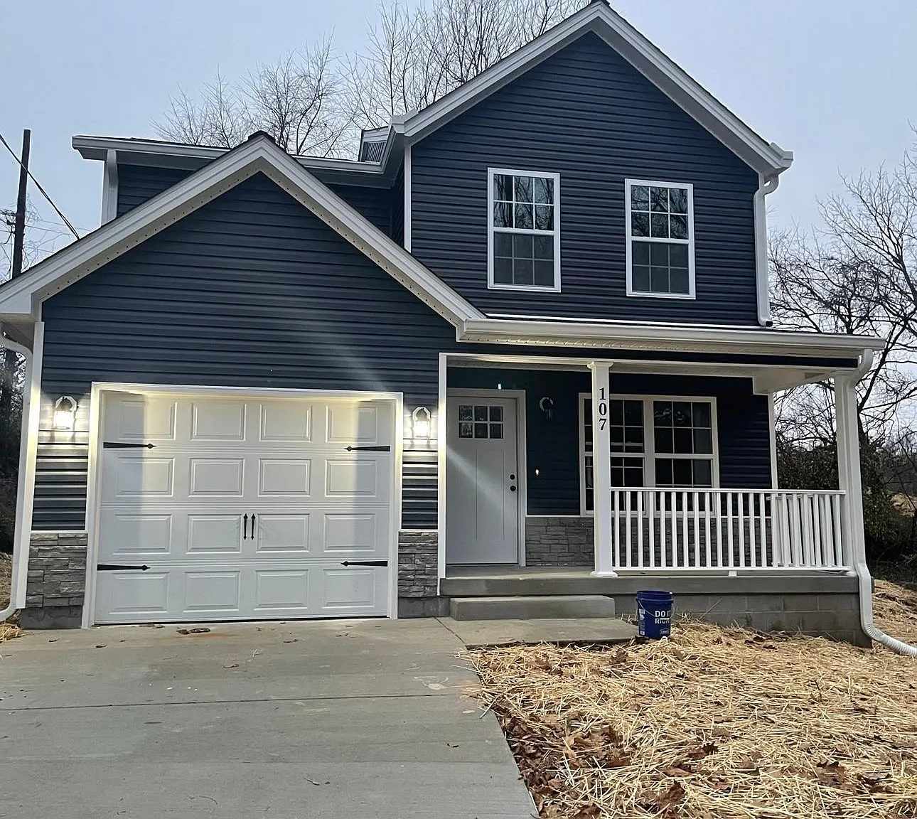 5 bed, 2.5 bath, 1670 sqft, $2,200 — Photo 1