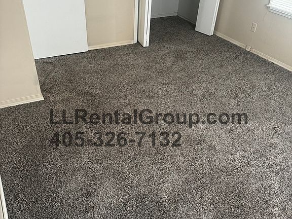 3rd image of 4617 SE 25th St